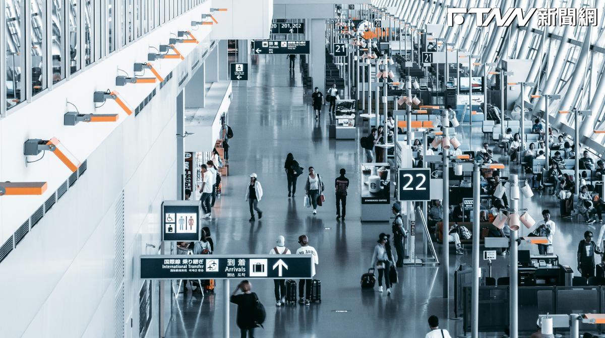 華府空中交通大亂！管制中心飄「濃烈化學味」緊急關閉　3大機場停飛