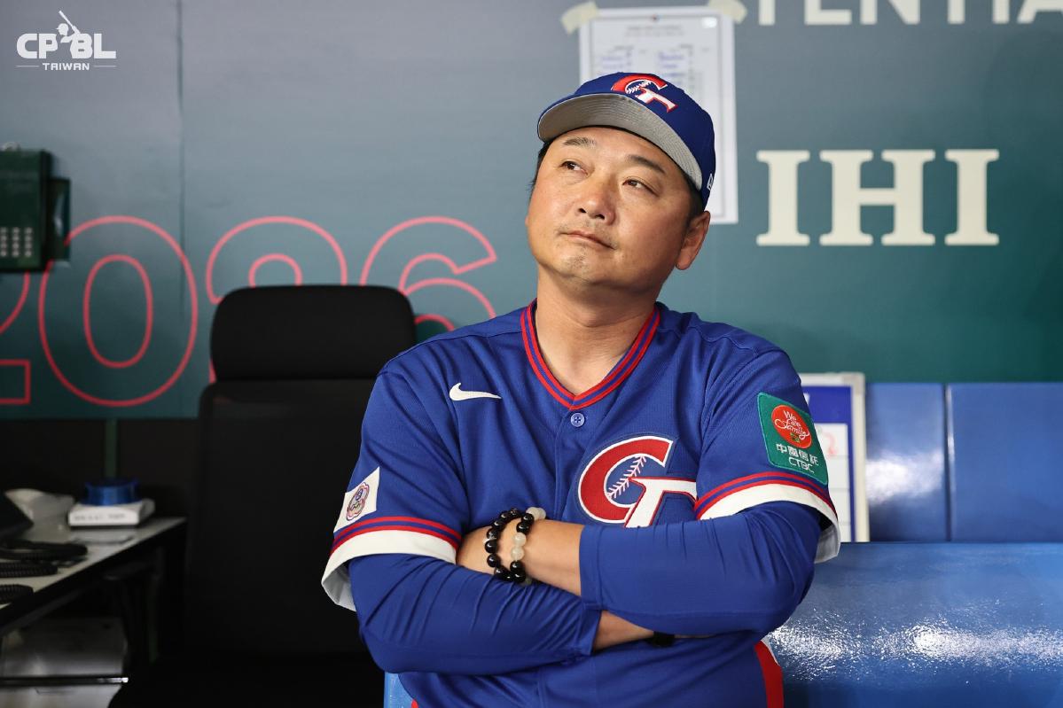 WBC／疑卸國家隊兵符？　曾豪駒曬陳冠宇合照喊「一起畢業」