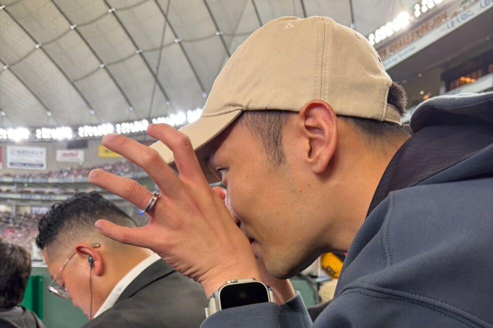 台韓大戰延長賽激戰！李洋「場邊施法」遭眼尖球迷捕捉　賽後喊：我們都是Team Taiwan
